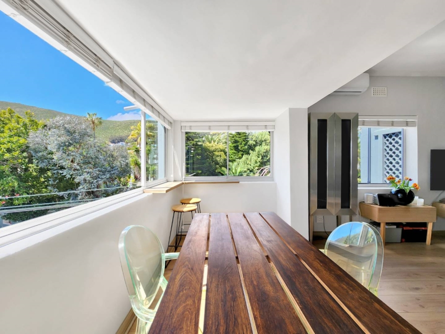 1 Bedroom Property for Sale in Sea Point Western Cape